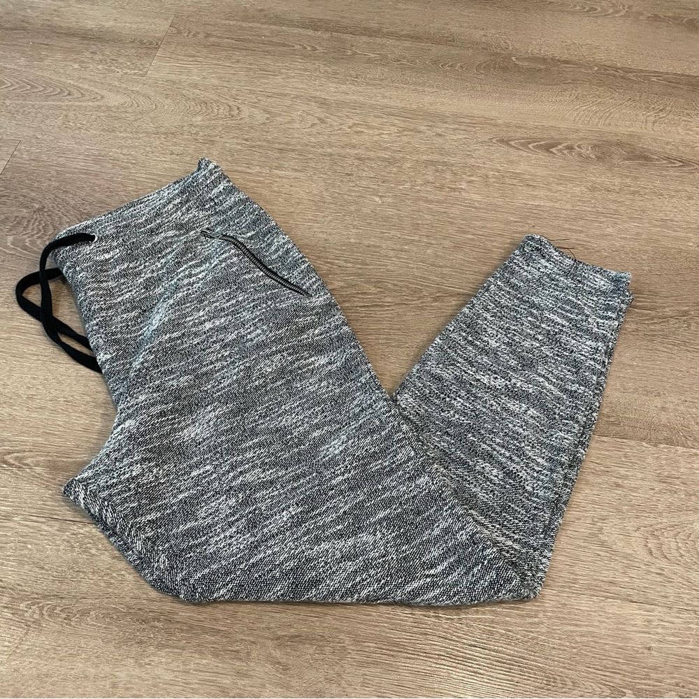 Divided joggers gray medium inseam 25”